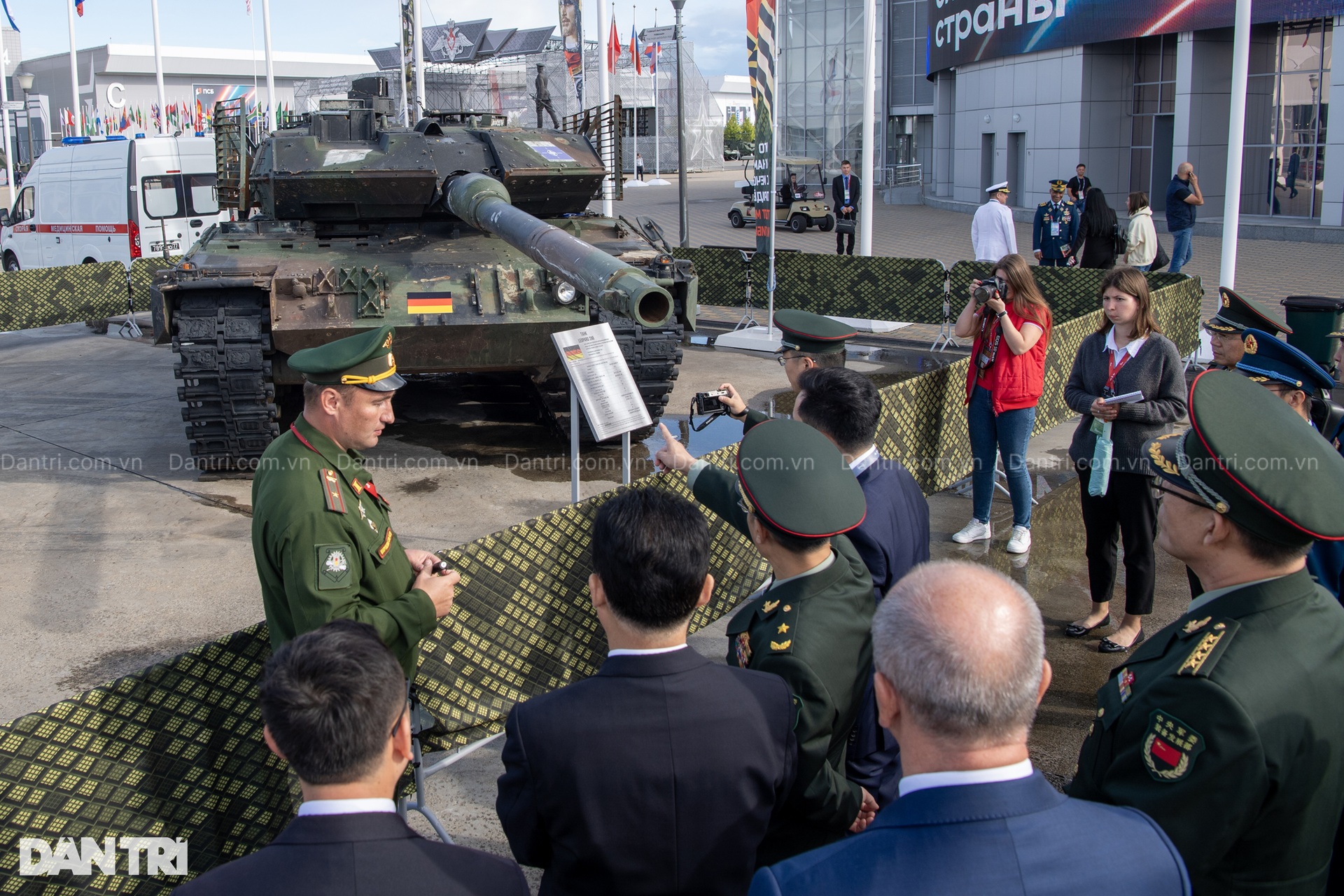 ARMY-2024: Nga trưng bày dàn chiến lợi phẩm đắt giá từ Ukraine - 3 ARMY-2024: Nga trưng bày dàn chiến lợi phẩm đắt giá từ Ukraine - 3