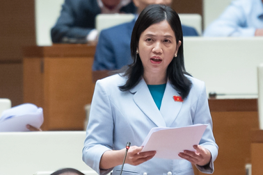 Xe máy phải gắn thiết bị giám sát hành trình: Người dân "cõng" thêm chi phí