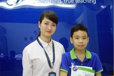 Cao thủ nhí Tiếng Anh lớp 7 “ngồi nhầm” lớp 12 chia sẻ bí quyết đạt 885/900 TOEFL Junior