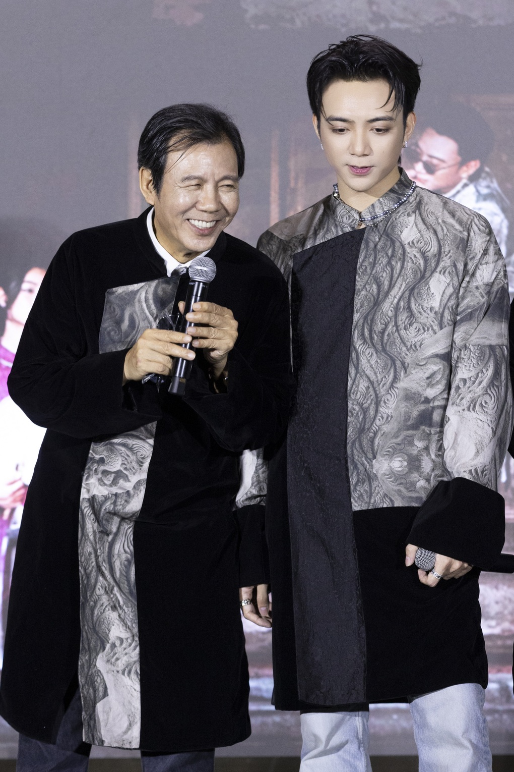 NSND Huỳnh Tú: SOOBIN hát xẩm là sự trả ơn cho bố - 1