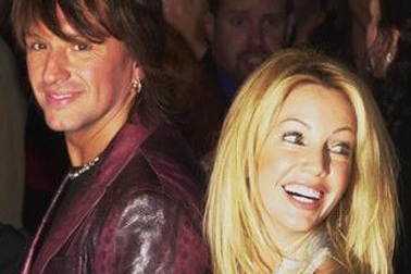 Cuộc sống hai mặt của mỹ nhân Hollywood