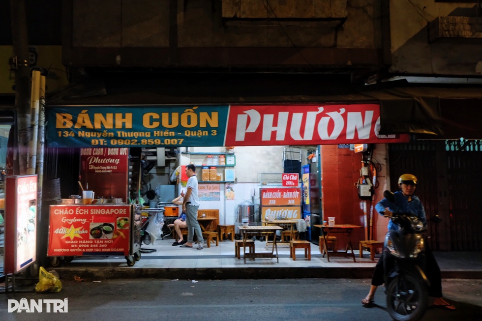 Phố ẩm thực Nguyễn Thượng Hiền đìu hiu: Chủ tiệm sống nhờ... bán online - 3