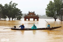 Cùng san sẻ với người dân vùng lũ lụt trong đêm nhạc "Tôi! Người Việt Nam"