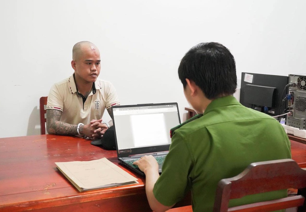 Vụ vứt người yêu lại rồi lái xe bỏ đi: Đã tìm được nghi phạm - 1 Vụ vứt người yêu lại rồi lái xe bỏ đi: Đã tìm được nghi phạm - 1