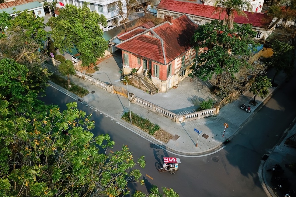 Thần đèn di dời biệt thự Pháp cổ: Bất ngờ nêu phương án phá dỡ biệt thự - 2 Thần đèn di dời biệt thự Pháp cổ: Bất ngờ nêu phương án phá dỡ biệt thự - 2
