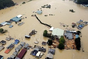 Bão dữ hoành hành Nhật Bản, 77 người chết và mất tích