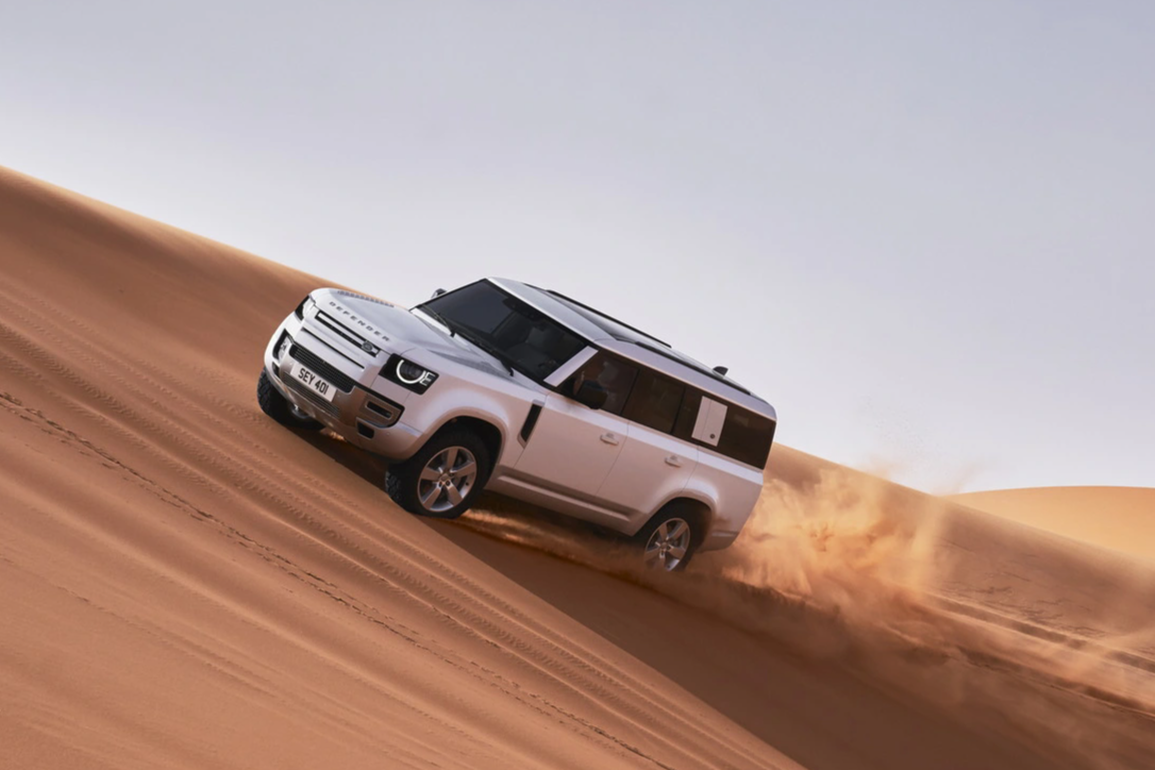Land Rover Defender 130 mới siêu dài, thiết kế 8 chỗ ngồi - 1 Land Rover Defender 130 mới siêu dài, thiết kế 8 chỗ ngồi - 1