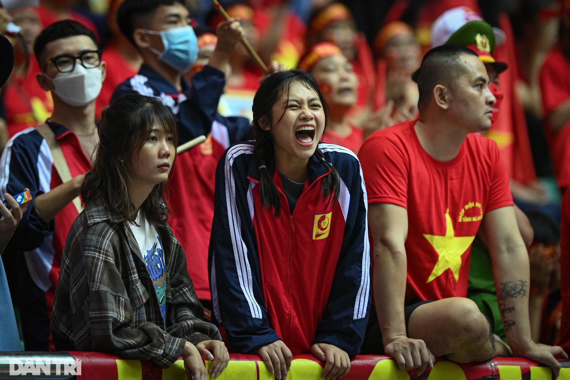 Thắng futsal Việt Nam, cầu thủ Thái Lan nhảy múa, ăn mừng đầy phấn khích - 19 Thắng futsal Việt Nam, cầu thủ Thái Lan nhảy múa, ăn mừng đầy phấn khích - 19