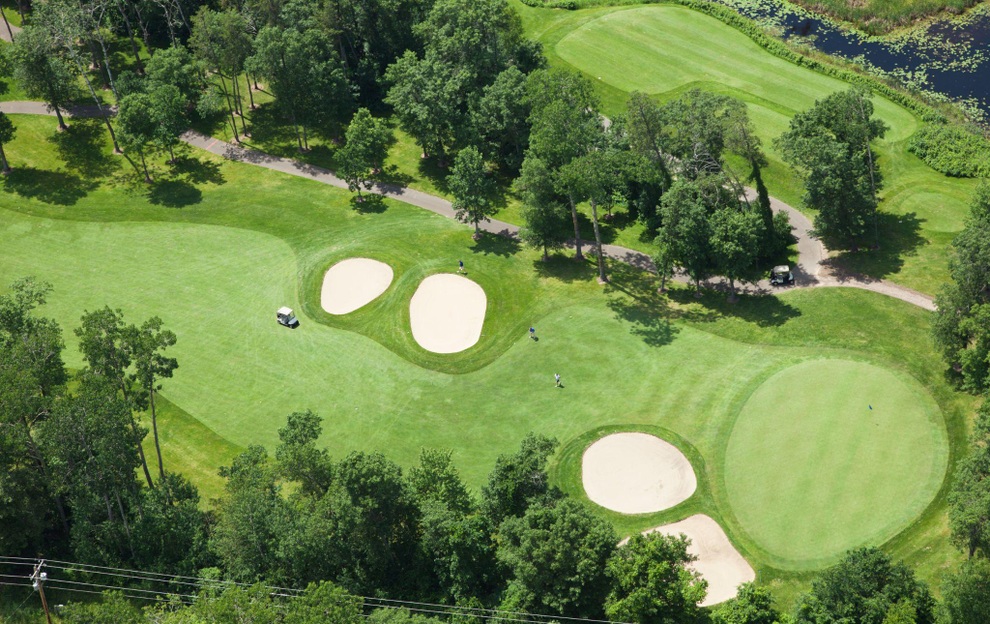 Cộng đồng đầu tư sôi sục vì sở hữu sân Golf chỉ từ 1000 USD - 1 Cộng đồng đầu tư sôi sục vì sở hữu sân Golf chỉ từ 1000 USD - 1
