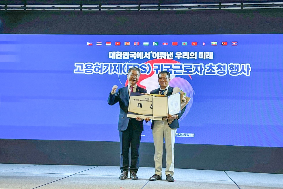 Những bữa cơm chan nước mưa, nước mắt là hành trang mang về làm chủ! - 3 Những bữa cơm chan nước mưa, nước mắt là hành trang mang về làm chủ! - 3