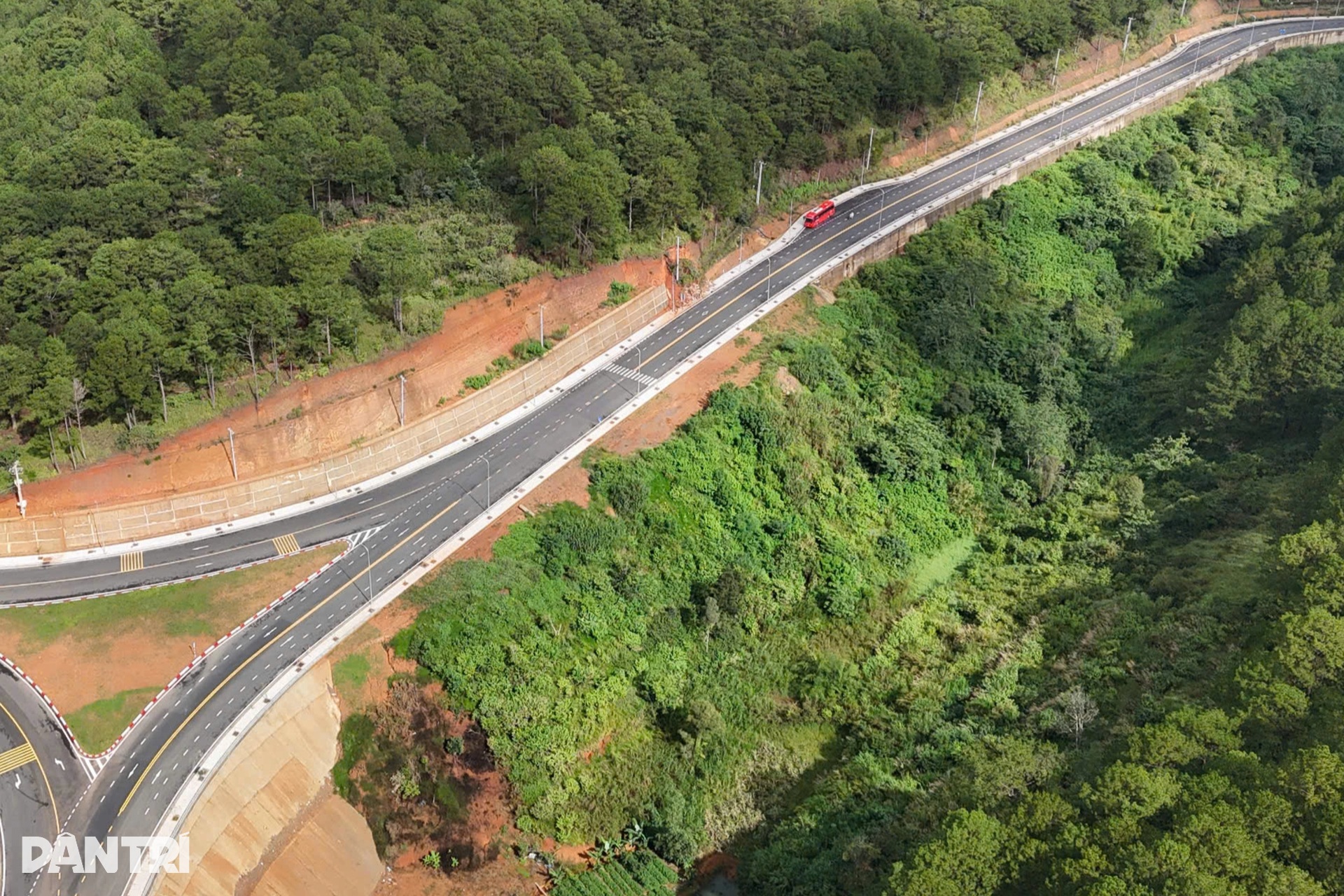 400m cuối níu chân con đường đẹp bậc nhất Đà Lạt - 1 400m cuối níu chân con đường đẹp bậc nhất Đà Lạt - 1