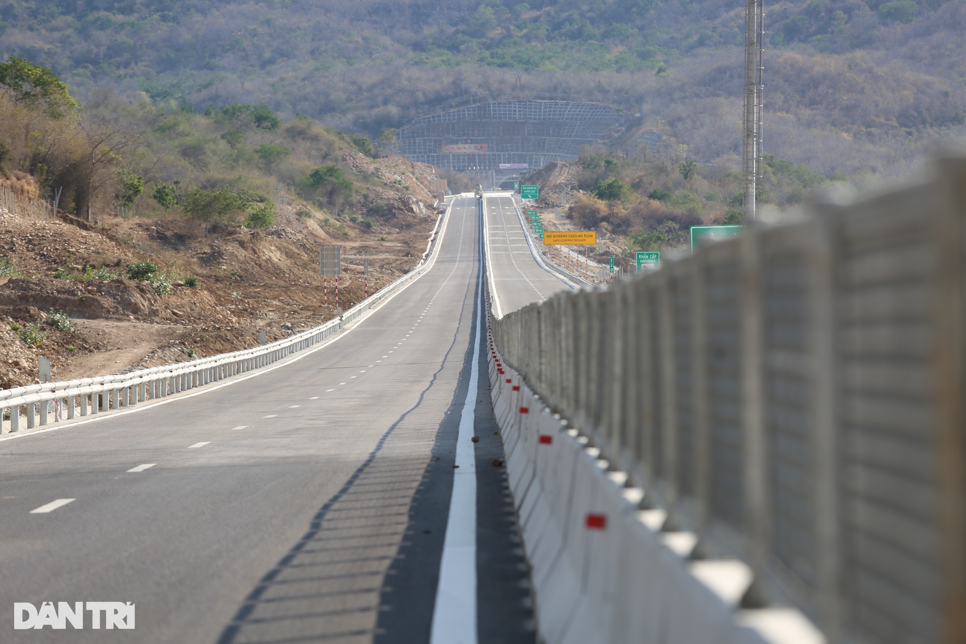 Cao tốc Cam Lâm - Vĩnh Hảo thông xe, TPHCM đi Nha Trang chỉ mất 5 giờ - 11