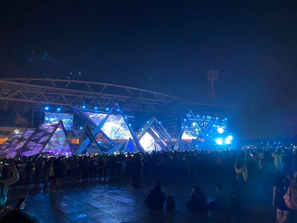 Chuyện “cuồng” thần tượng Hàn của giới trẻ Việt và “nỗi sỉ nhục” sau một lễ trao giải - 3 Chuyện “cuồng” thần tượng Hàn của giới trẻ Việt và “nỗi sỉ nhục” sau một lễ trao giải - 3