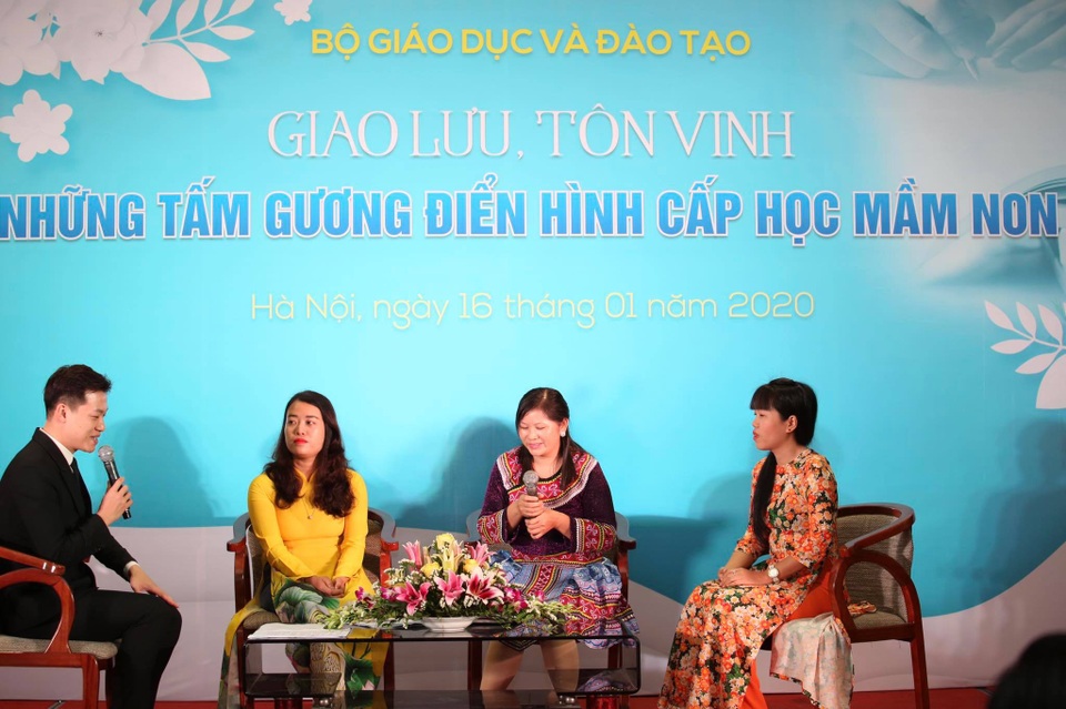 Thầy giáo miền núi vượt qua định kiến để làm giáo viên mầm non - 2 Thầy giáo miền núi vượt qua định kiến để làm giáo viên mầm non - 2