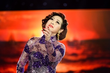 Ý Lan mang “Sa mạc tình yêu” đi khắp cả nước kỷ niệm 25 năm âm nhạc