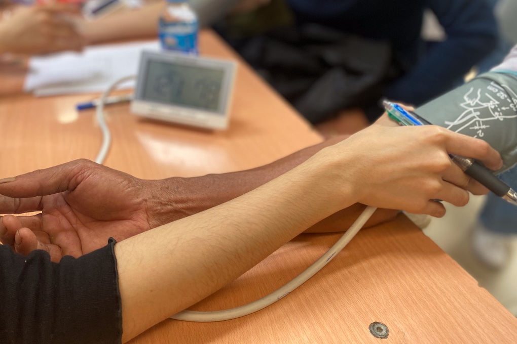 Nhiều bệnh nhân phản ánh không được cấp thuốc ngoại trú trên 30 ngày - 1 Nhiều bệnh nhân phản ánh không được cấp thuốc ngoại trú trên 30 ngày - 1