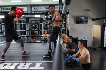 Nhà vô địch quyền anh thế giới mong chờ trận đấu để đời