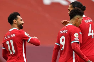 Liverpool 4-3 Leeds: Màn rượt đuổi tỉ số nghẹt thở