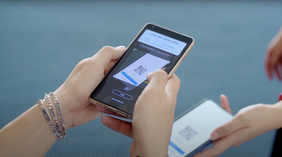 Mã QR là yêu cầu bắt buộc với cơ sở kinh doanh tại Hà Nội mở cửa trở lại - 2 Mã QR là yêu cầu bắt buộc với cơ sở kinh doanh tại Hà Nội mở cửa trở lại - 2