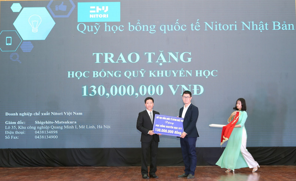 Khai giảng năm học mới, ĐH Công nghệ Giao thông Vận tải hướng về miền Trung - 4 Khai giảng năm học mới, ĐH Công nghệ Giao thông Vận tải hướng về miền Trung - 4