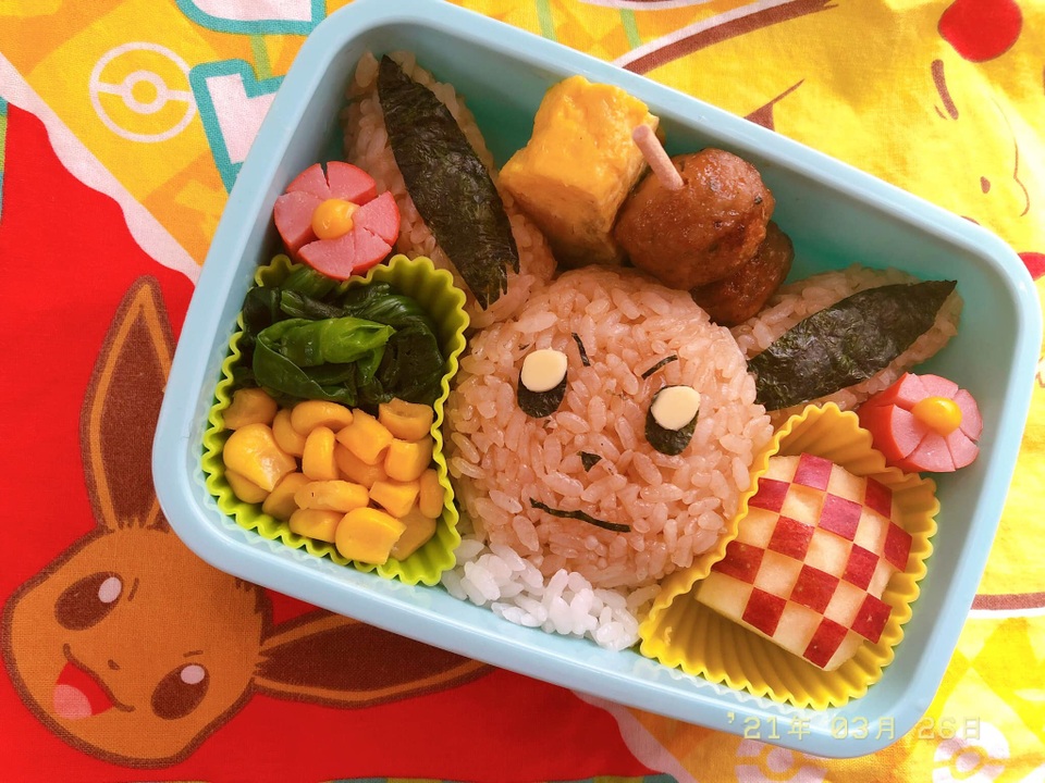 Tuyệt phẩm cơm bento đẹp không nỡ ăn của mẹ Việt ở Nhật làm cho con trai - 6 Tuyệt phẩm cơm bento đẹp không nỡ ăn của mẹ Việt ở Nhật làm cho con trai - 6