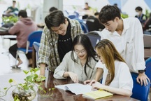 Cuộc đua thu hút học sinh xuất sắc của các trường đại học Việt Nam