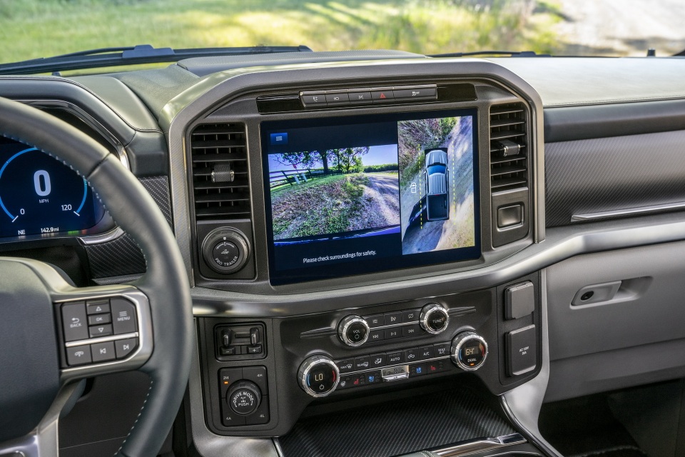 Ford F-150 thế hệ mới - Thiết kế mới, công nghệ động cơ mới - 2 Ford F-150 thế hệ mới - Thiết kế mới, công nghệ động cơ mới - 2
