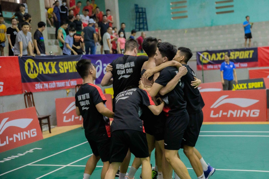 Cầu lông nam Quân đội giải cơn khát huy chương vàng sau 20 năm chờ đợi - 2