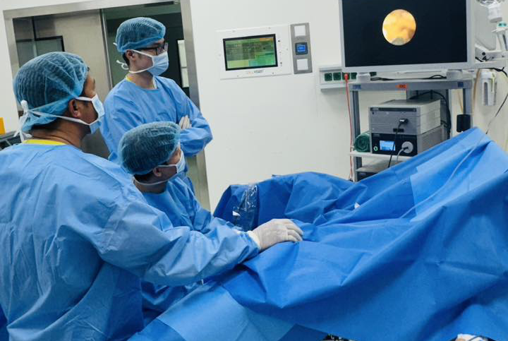 Uống trà sữa thay nước, nữ sinh Hà Nội suýt hỏng thận - 1