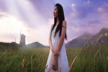 Gái trẻ thành phố thua sao được bà vợ già ở quê