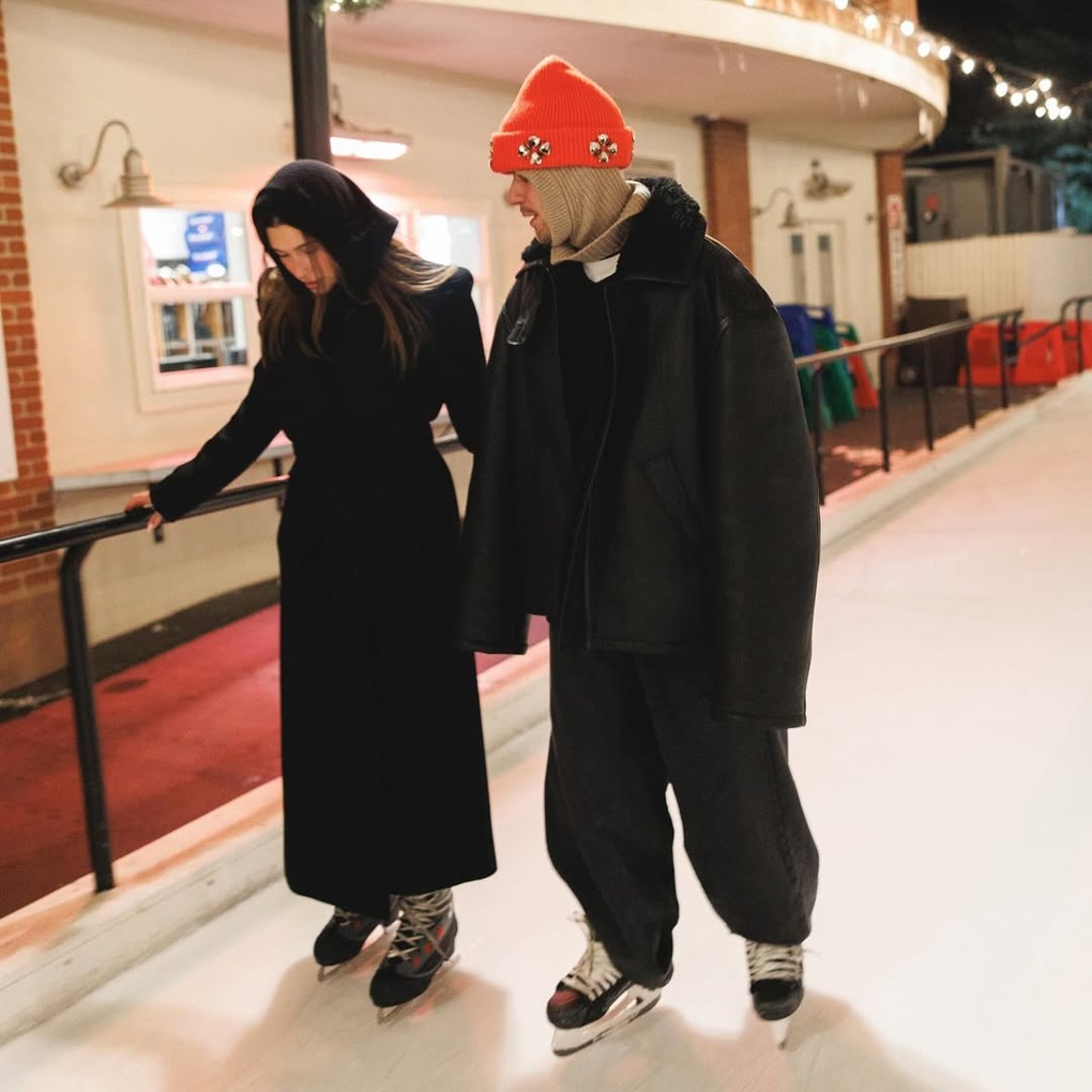 Justin Bieber: Không hủy theo dõi vợ, khẳng định Hailey là tình yêu lớn - 2 Justin Bieber: Không hủy theo dõi vợ, khẳng định Hailey là tình yêu lớn - 2