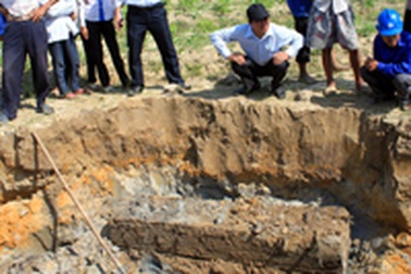 Hà Tĩnh: Phát hiện hai ngôi mộ cổ khi làm thuỷ lợi