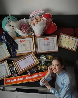 Hoa hậu cao 1,86m: Công dân trẻ tiêu biểu TPHCM, sắc vóc gợi cảm tuổi 25 - 1