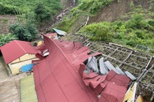 142 thầy trò thoát chết ở Lào Cai: Phút sơ tán định mệnh