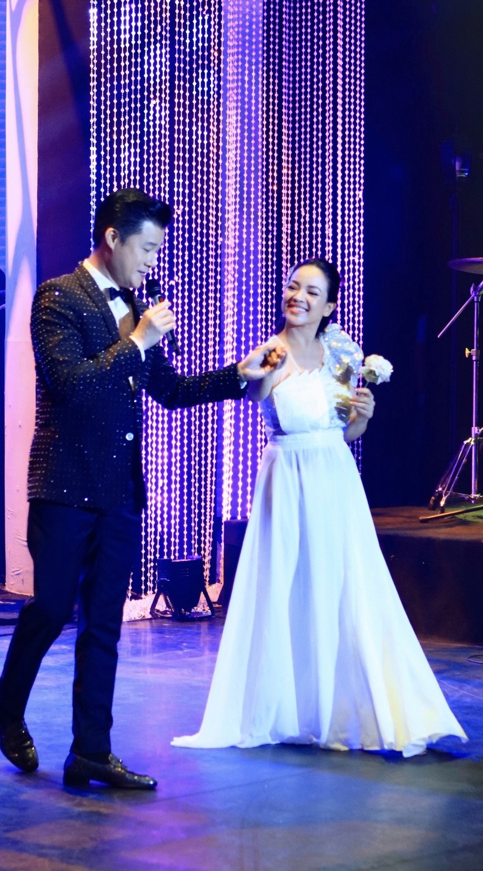 Quang Dũng kể chuyện đời trong 20 năm theo nghiệp cầm ca - 5 Quang Dũng kể chuyện đời trong 20 năm theo nghiệp cầm ca - 5