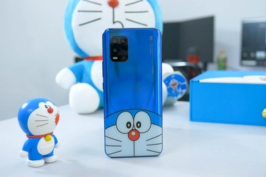Cận cảnh chiếc smartphone phiên bản Doraemon đặc biệt tại Việt Nam