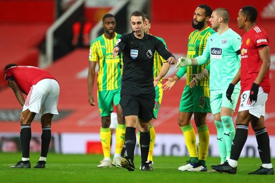 Nhìn lại trận thắng tẻ nhạt của Man Utd trước West Brom - 11
