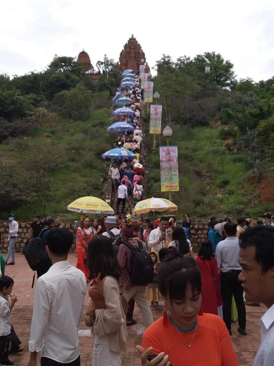 Đồng bào Chăm Ninh Thuận vui đón Lễ hội Katê - 1 Đồng bào Chăm Ninh Thuận vui đón Lễ hội Katê - 1