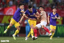 Thất bại trước CLB Công An Hà Nội, Hà Nội FC bị đẩy xuống cuối bảng