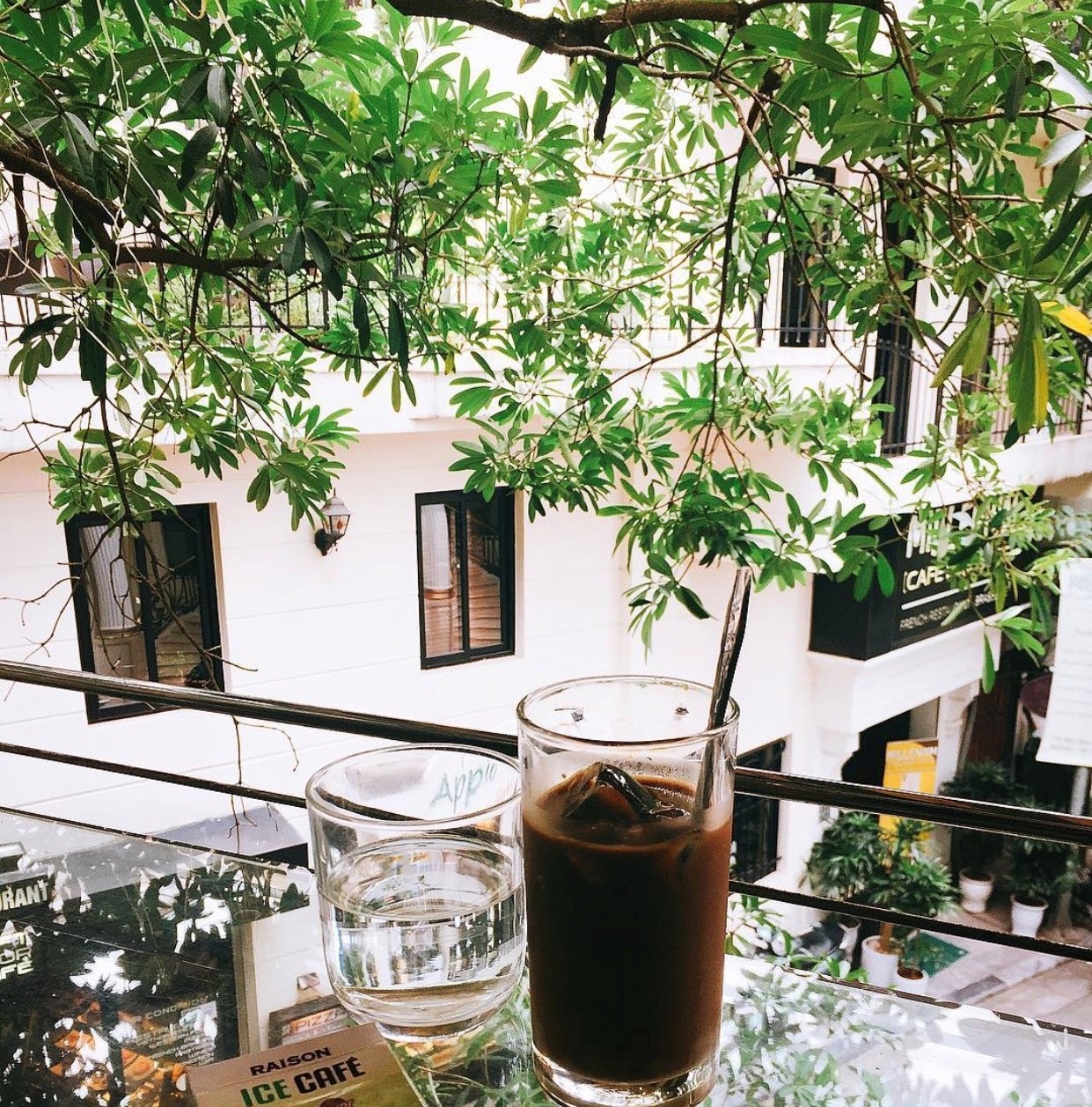 Nhân - Nhĩ - Dĩ - Giảng, bộ tứ cà phê nổi tiếng một thời ở Hà thành - 1