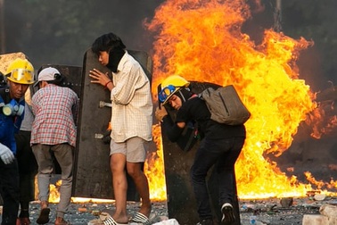 Myanmar tuyên án tử hình 19 người