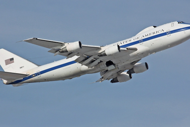 Bên trong máy bay “Ngày tận thế” luôn theo sát chuyên cơ Tổng thống Mỹ