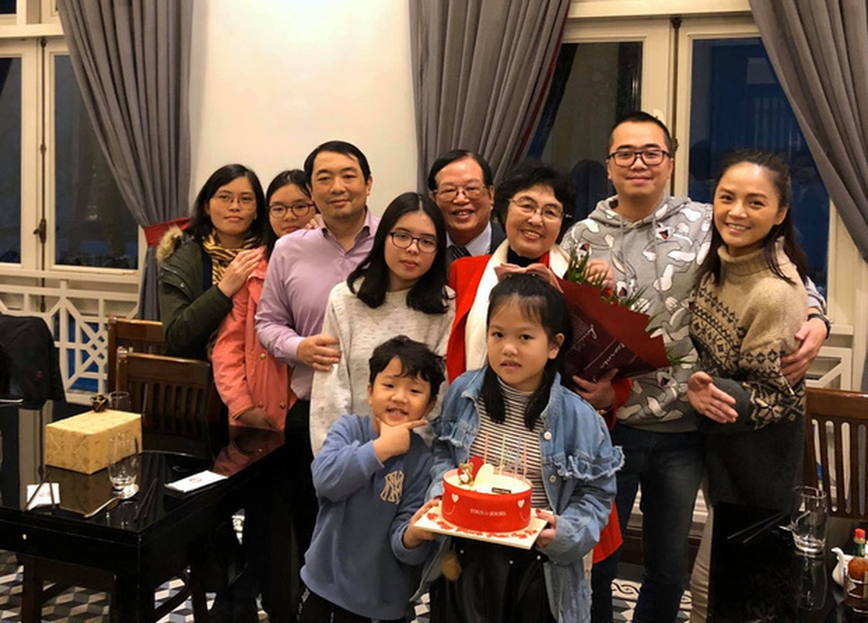 My sói Thu Quỳnh phủ nhận tin đồn được cầu hôn - 3 My sói Thu Quỳnh phủ nhận tin đồn được cầu hôn - 3