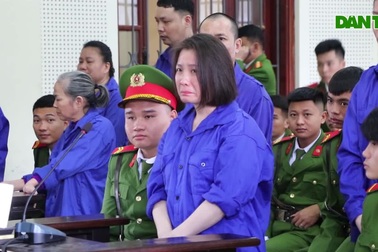 Tuyên 9 án tử hình trong đường dây mua bán 105kg ma túy