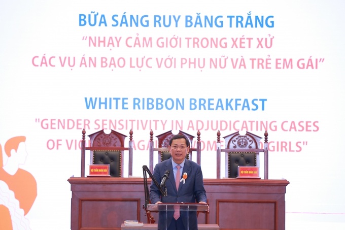 Ông Nguyễn Văn Du, Phó Chánh án Tòa án nhân dân tối cao.