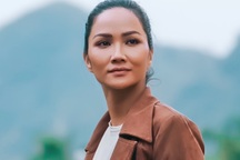 H'Hen Niê: Từ top 5 Hoa hậu Hoàn vũ đến đả nữ trong phim hành động