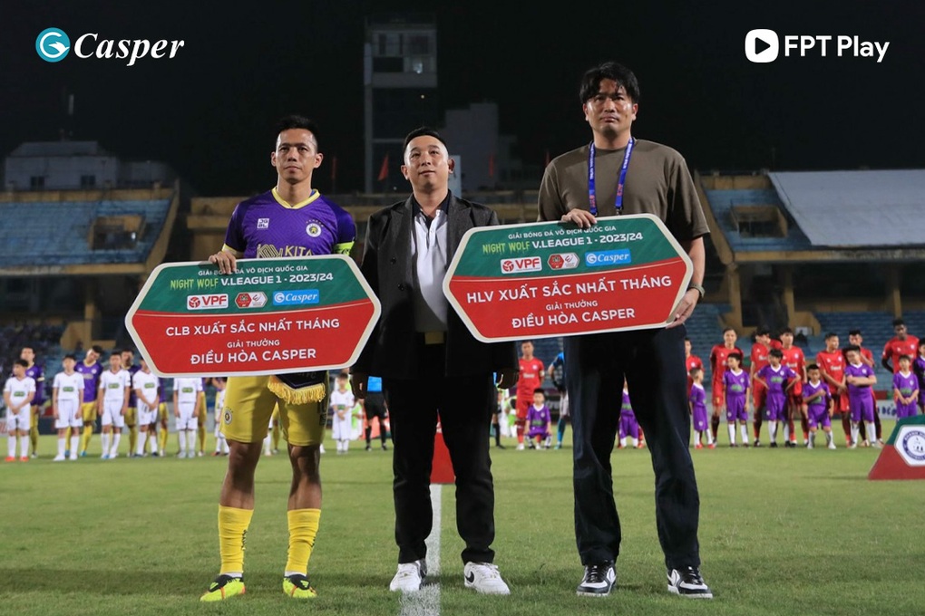 VPF và Casper Việt Nam trao giải thưởng tháng 5 V.League - 2 VPF và Casper Việt Nam trao giải thưởng tháng 5 V.League - 2