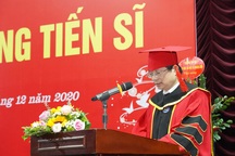 Lùm xùm Quy chế đào tạo tiến sĩ mới "hạ chuẩn": Người học nói gì?