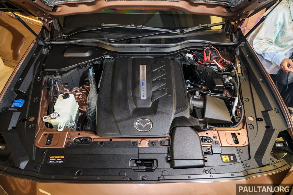 “Đàn anh” Mazda CX-8 đến Đông Nam Á, tiết kiệm xăng hơn cả Honda Vision - 5 “Đàn anh” Mazda CX-8 đến Đông Nam Á, tiết kiệm xăng hơn cả Honda Vision - 5