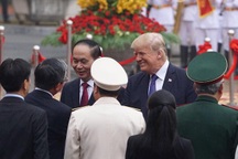 Tổng thống Trump cảm ơn về "ngày tuyệt vời" ở Việt Nam